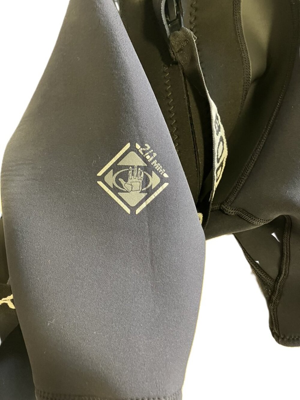 Body Glove Pro 3 Springsuit Wetsuit 2/1 mm | Youth 12 | Black - Picture 5 of 13